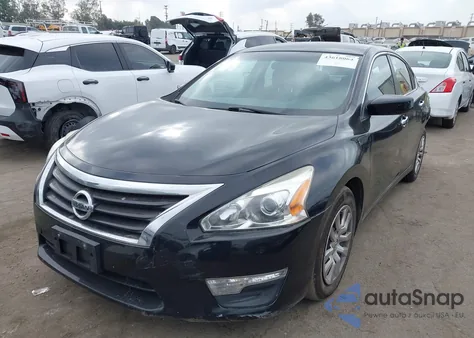 2015 Nissan Altima 2.5/2.5 S/2.5 Sl/2.5 Sv z USA, uszkodzony, nr VIN 1N4AL3AP8FC442434